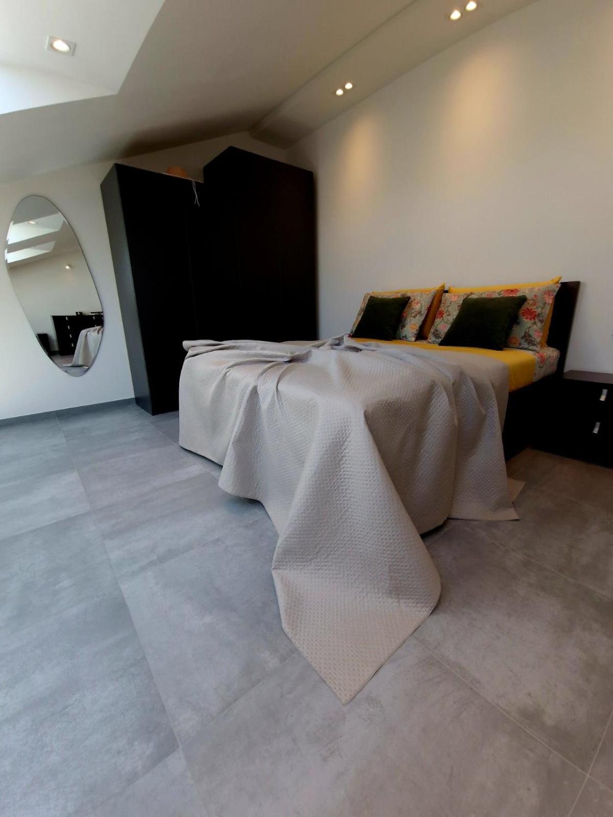 Apartments Cerin-Ровин Екстериор снимка